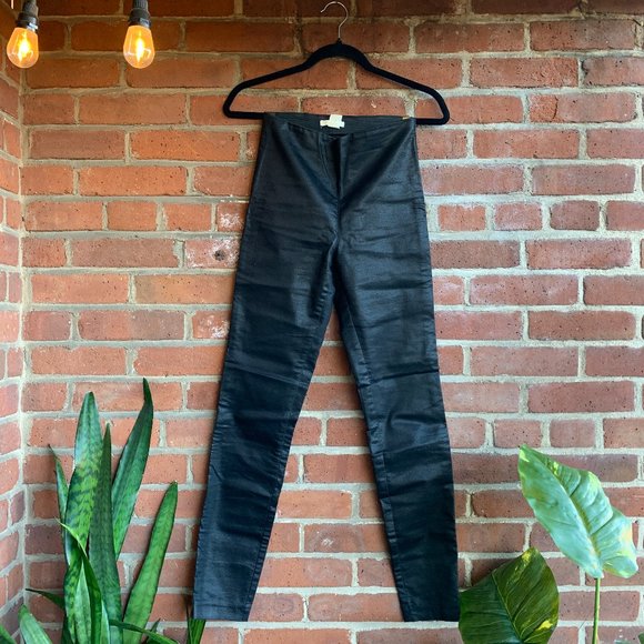 H&M‎ High Waisted Cropped Faux Leather Pant - Picture 1 of 4